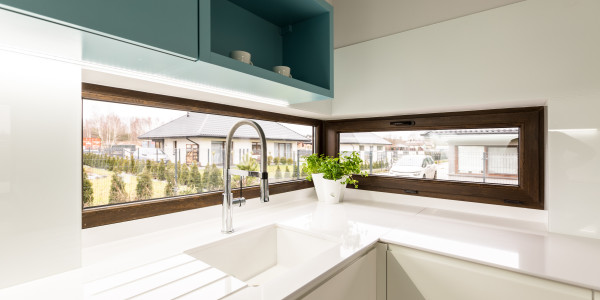 Puertas y Ventanas Aislantes de Aluminio / PVC Torrelavit · Panorámicas a Medida