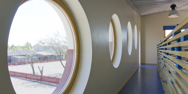 Puertas y Ventanas Insonorizadas de Aluminio / PVC Subirats · Ojo de Buey, Curvada y Antiruido