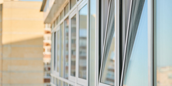 Puertas y Ventanas Seguridad de Aluminio / PVC Olivella · Oscilobatientes - Abatibles